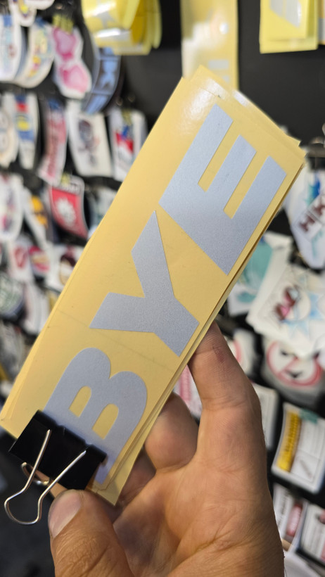 استیکر گلپخش کن خودرو بسته 2 عددی طرح bye bye