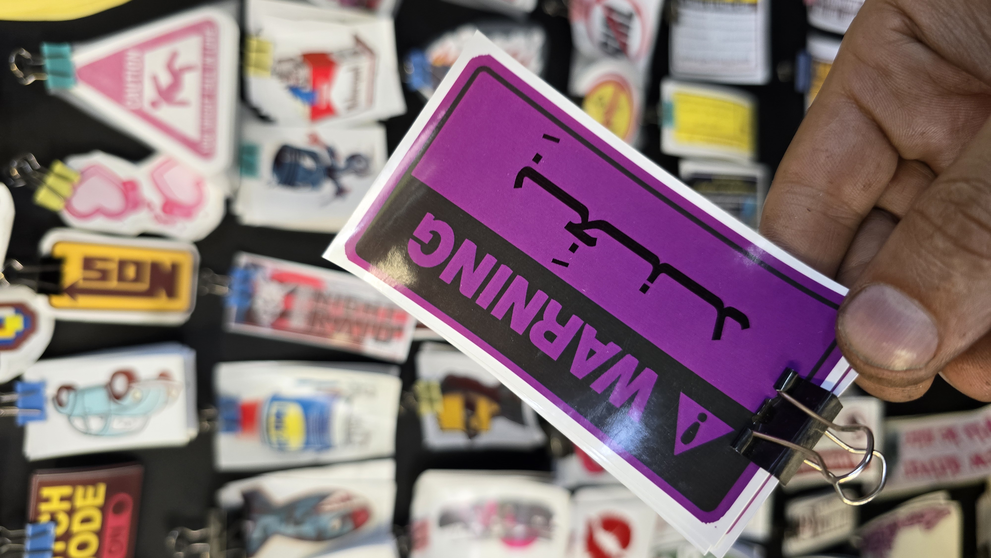 استیکر بدنه و داشبورد خودرو کد 371